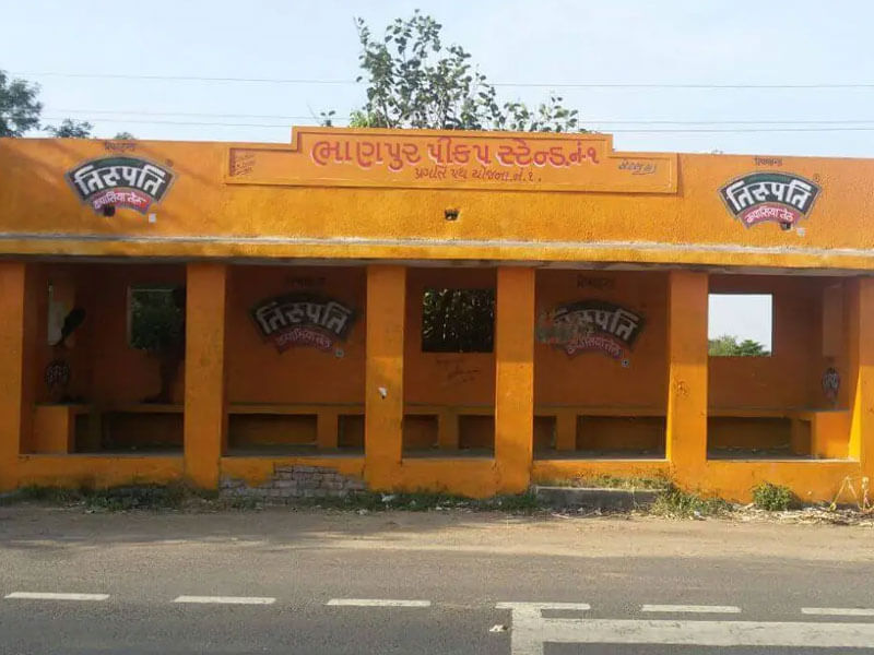 Pickup Stand Branding